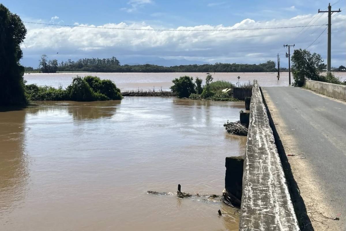 Meleiro decreta situação de emergência após danos provocados pelas fortes chuvas — foto 2