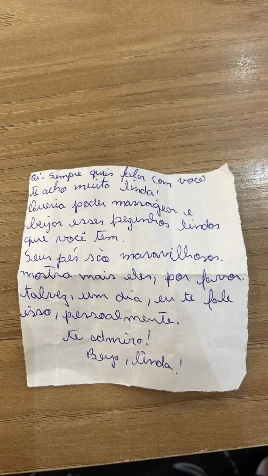 Criciúma: passageiras do transporte público denunciam homem que deixa bilhetes com mensagens íntimas — foto 1