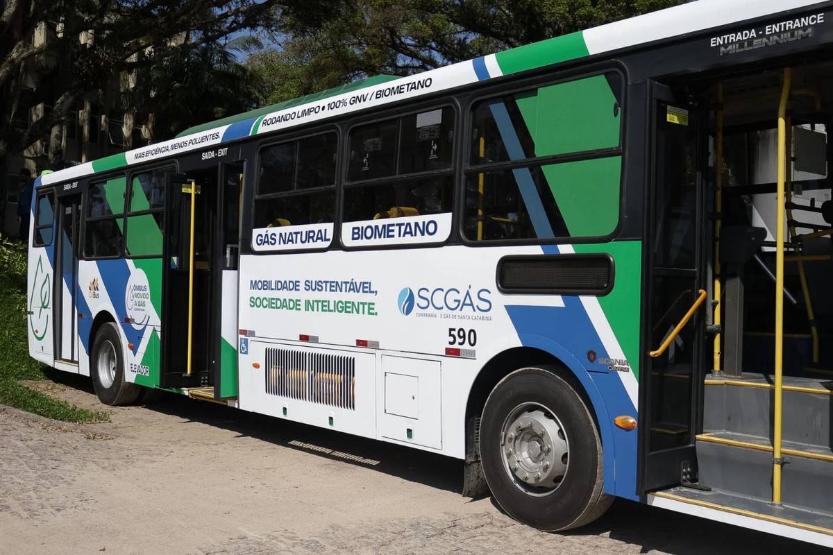 Ônibus movido a gás natural e biometano começa a ser testado no transporte coletivo de Criciúma — foto 20