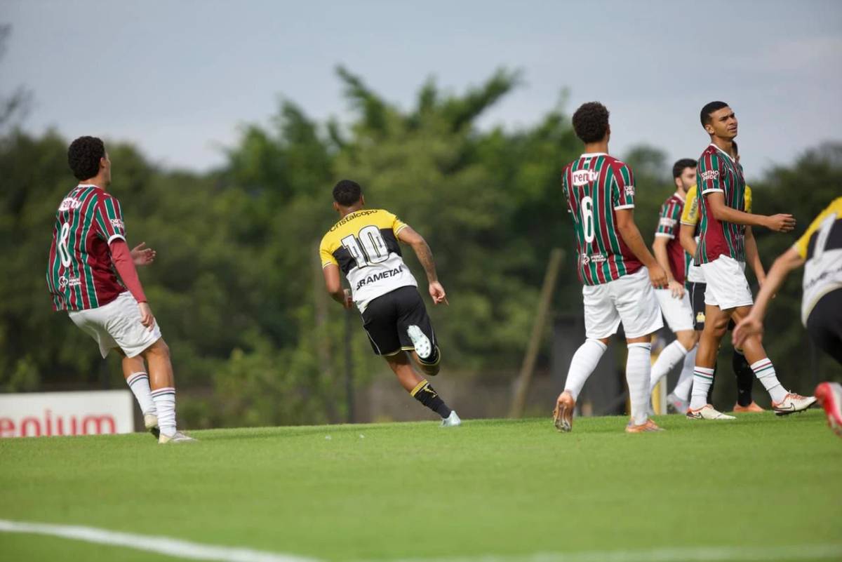 Criciúma bate o Fluminense e volta a vencer no Brasileirão Sub-20; veja as fotos — foto 4