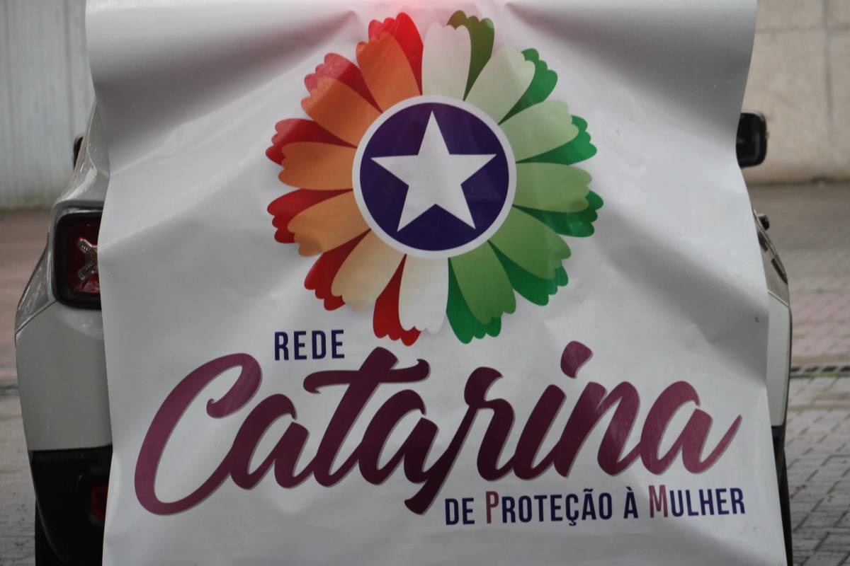 Agosto Lilás: ação leva informações sobre prevenção à violência doméstica em Criciúma — foto 1