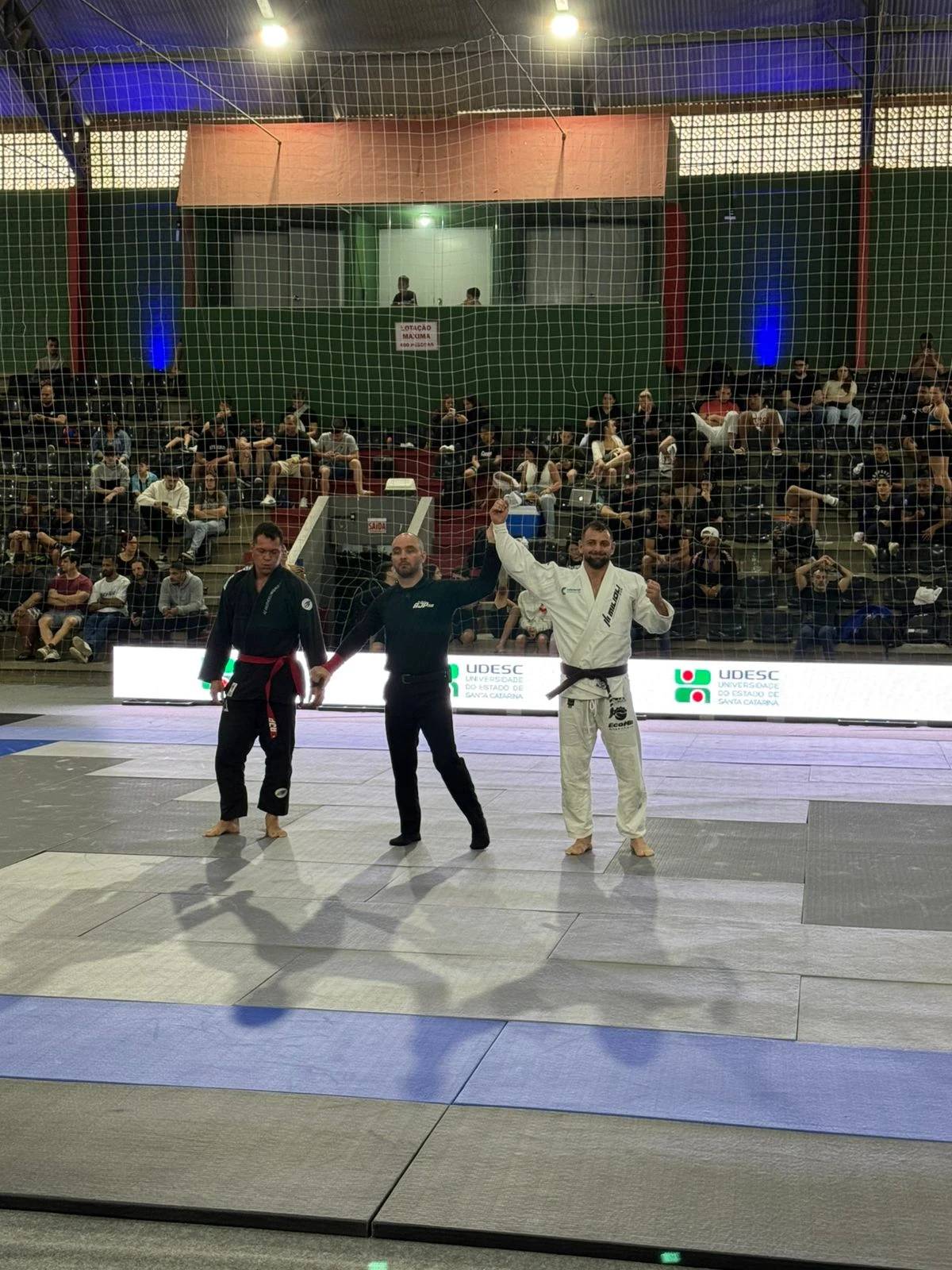 Atletas de Criciúma celebram títulos em competição internacional de jiu-jítsu — foto 2