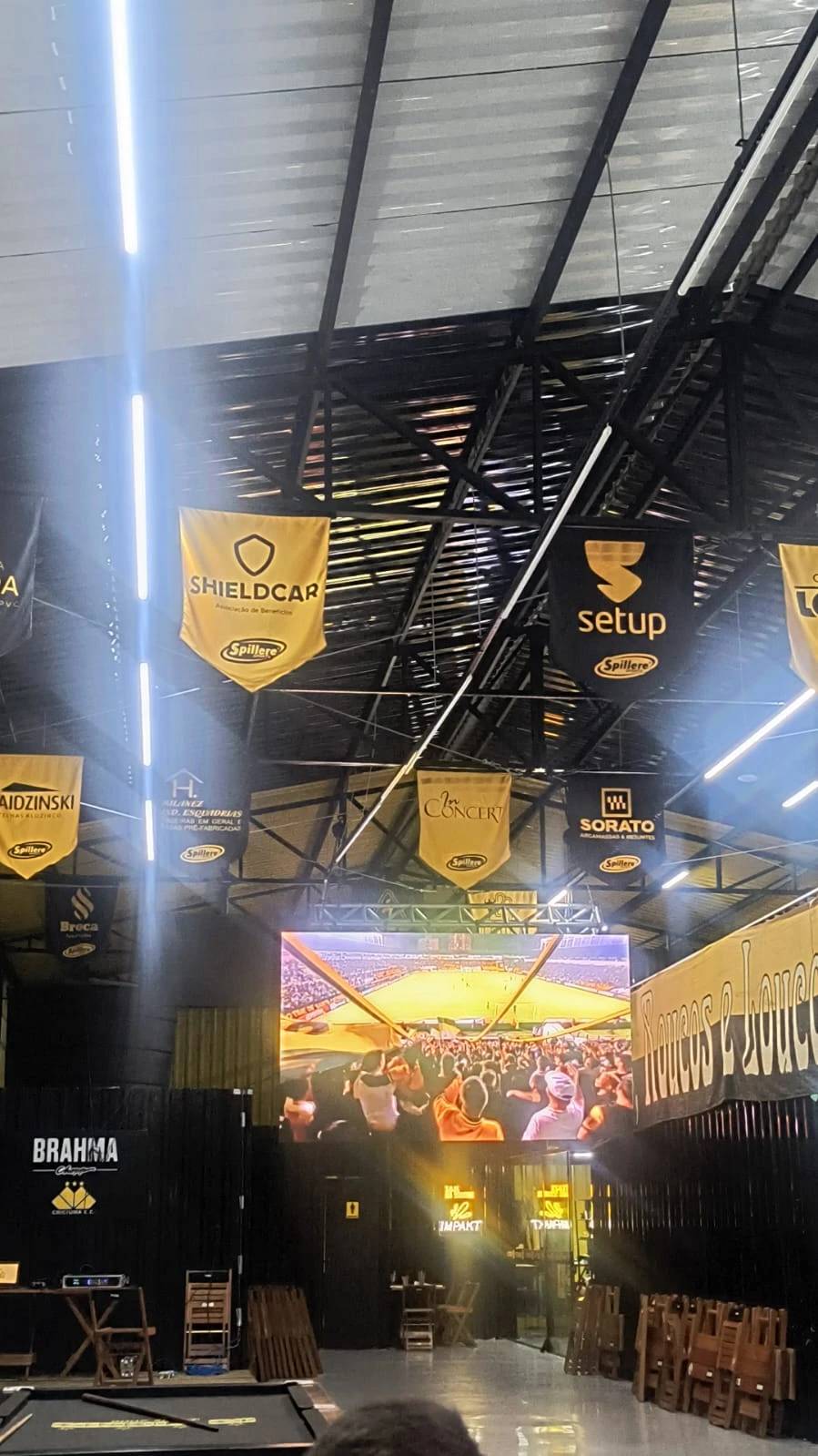 Com telões e espaço temático, torcida Os Tigres prepara sede para a Copa do Mundo — foto 4