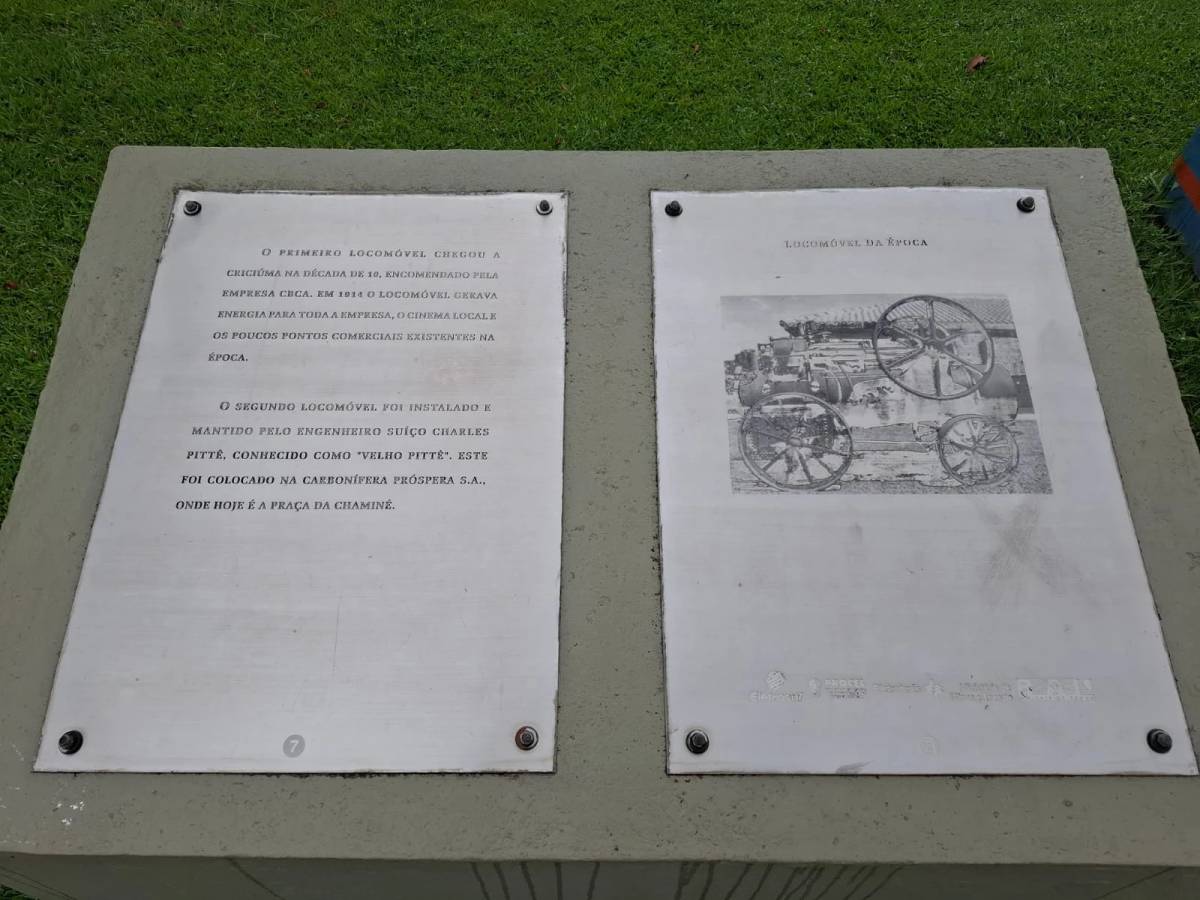 Locomóvel da Praça da Chaminé é restaurado em Criciúma; veja fotos — foto 2