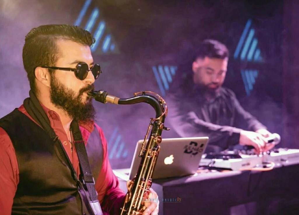 Clássico e moderno: saxofonista traz inovação e união do tempo antigo com o presente — foto 1