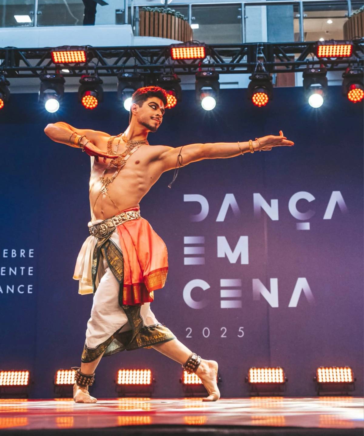 Dançarino criciumense representará Santa Catarina em evento do Consulado Indiano — foto 1