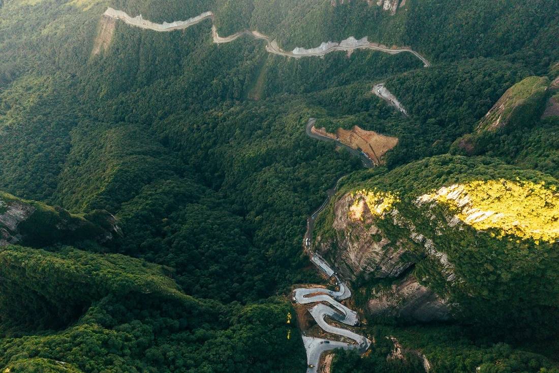 Vídeo e fotos: obra histórica avança e Serra do Corvo Branco pode voltar a receber veículos em julho — foto 2