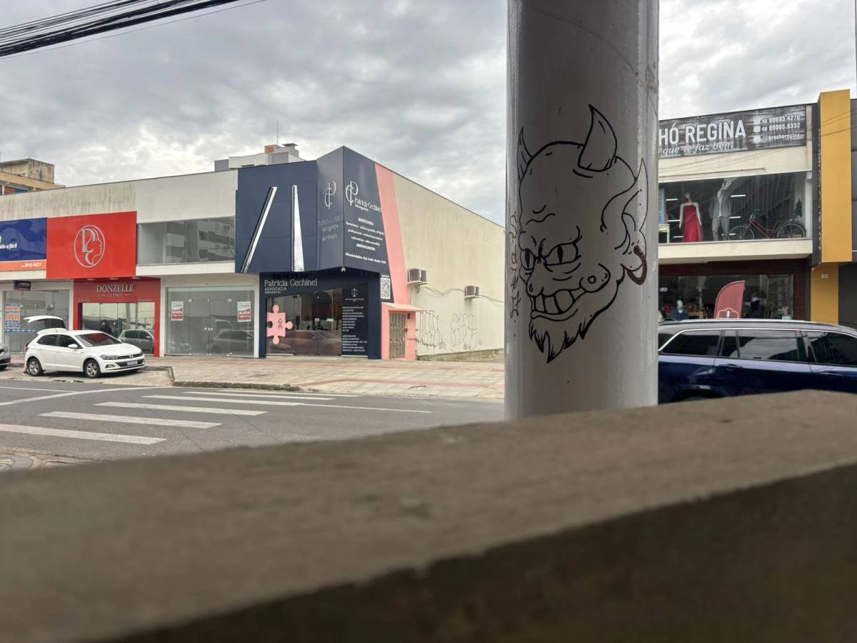 Rua Coberta completa dois anos de inauguração com prejuízos e reclamações de comerciantes em Criciúma — foto 1