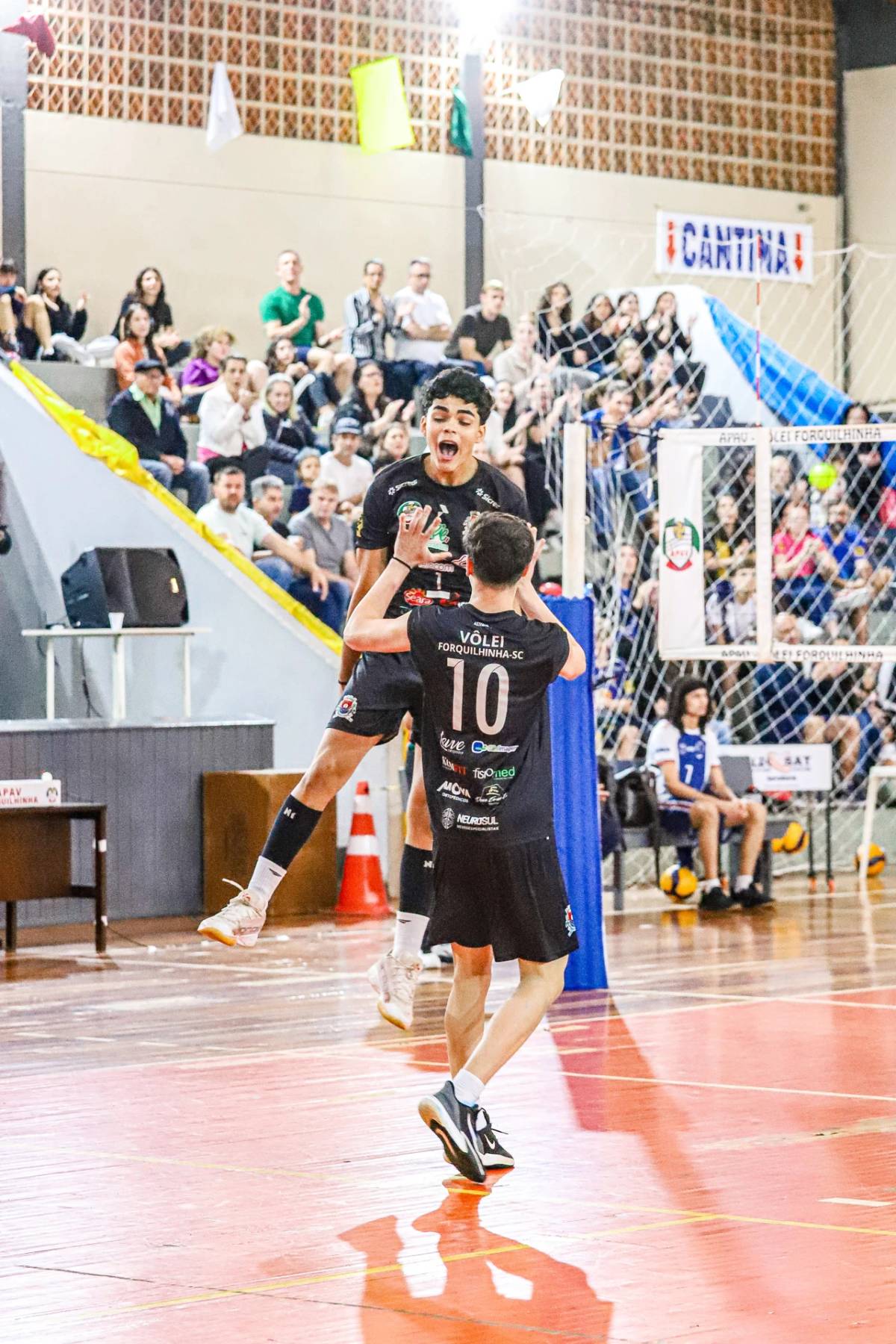 Vôlei de Forquilhinha é campeão da Série Prata do Campeonato Estadual — foto 2
