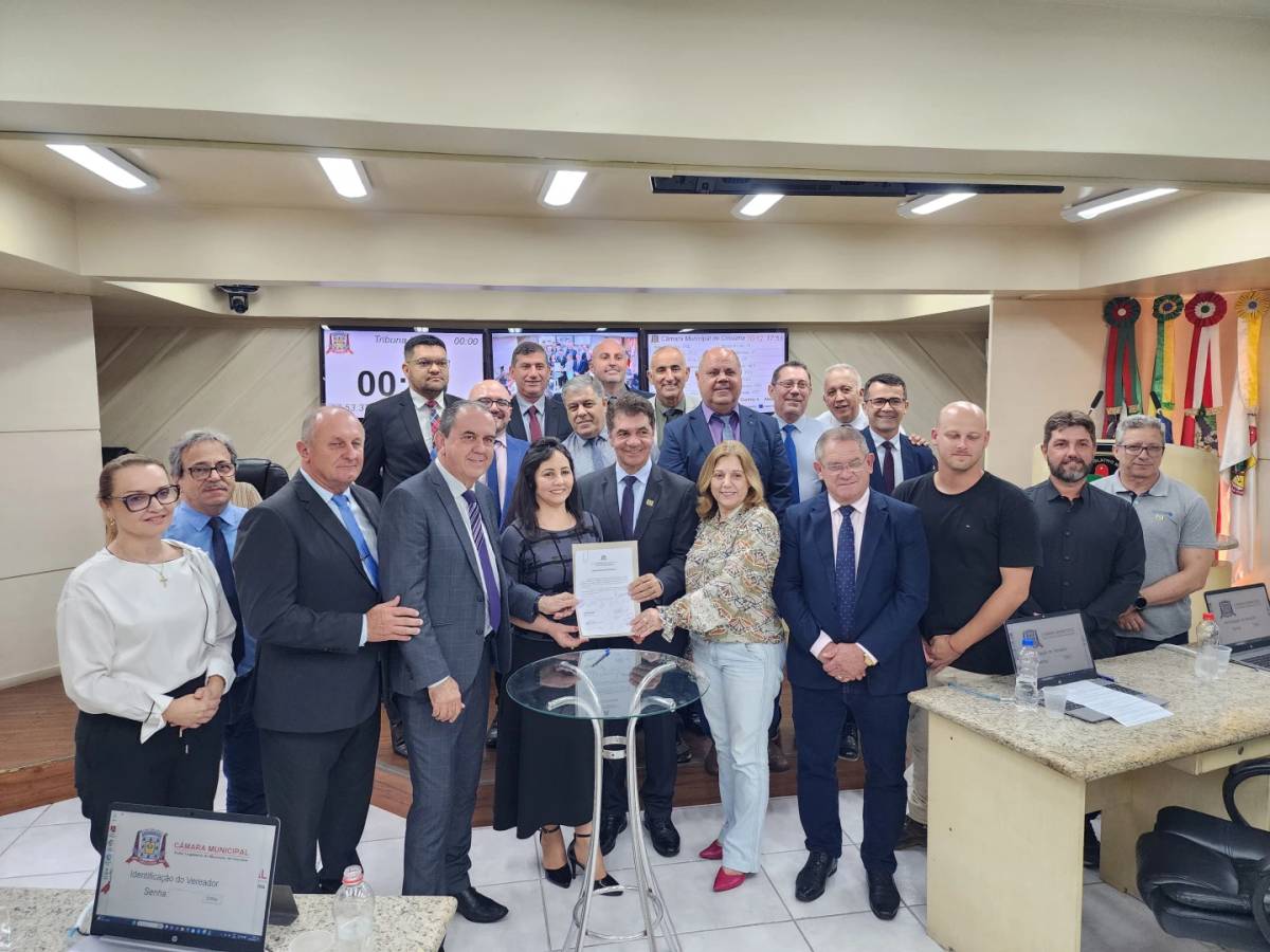 Prefeito autoriza início das obras da nova sede do Legislativo criciumense — foto 2