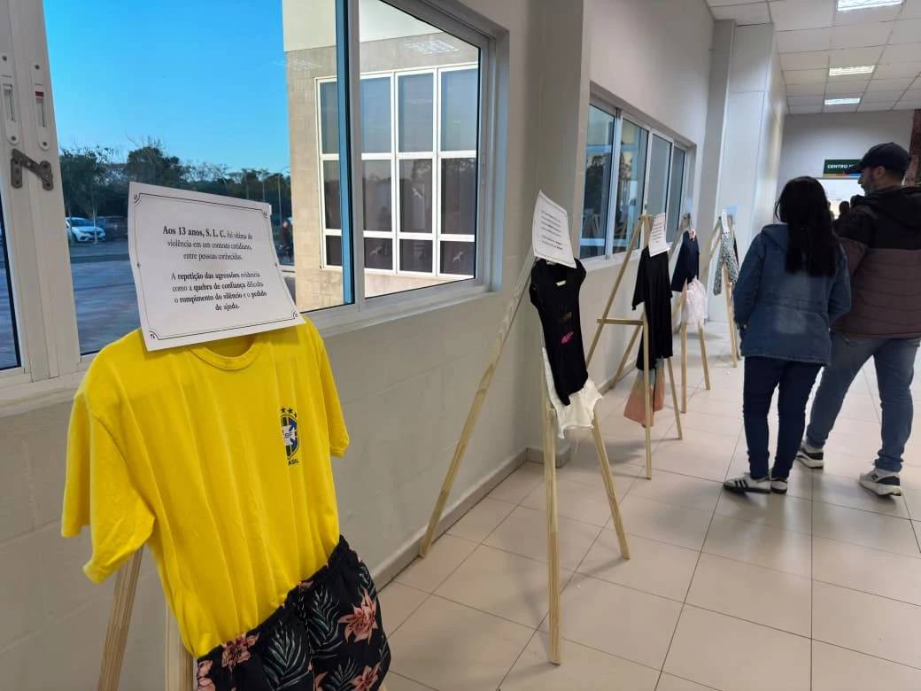 ‘Não Foi a Roupa’: exposição leva à reflexão sobre responsabilização de vítimas de violência sexual — foto 2