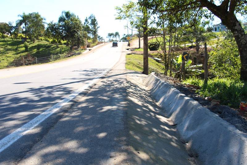 Concluído os serviços de obra da estrada de Rio Amaral Rádio — foto 1