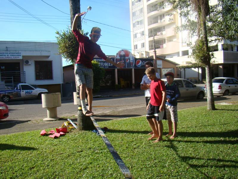 Aulas de slackline são oferecidas em Forquilhinha — foto 2