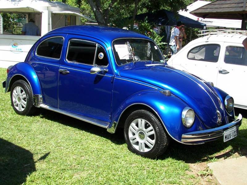 Domingo de encontro de carros antigos no Parque Ecológico de Maracajá — foto 1