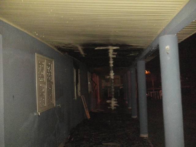 Parte de casa é destruída pelo fogo em Balneário Esplanada — foto 2