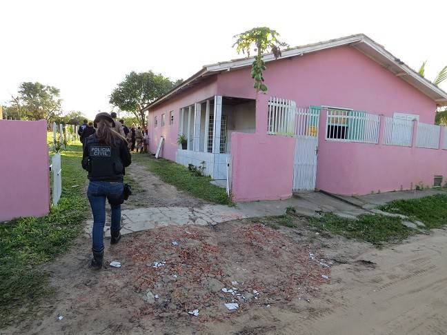 Operação prende três por tráfico e porte ilegal de arma de fogo — foto 2