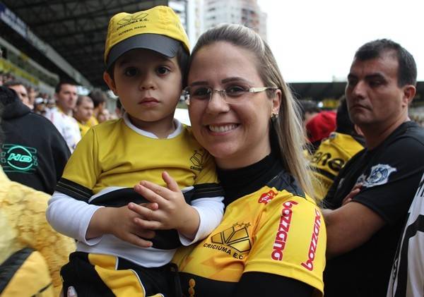 Torcida carvoeira marcou presença no jogo contra o Corinthians — foto 1