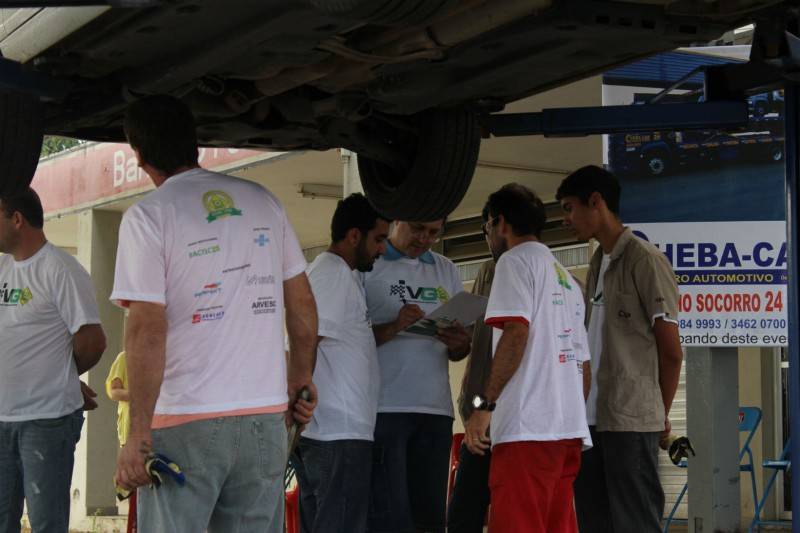 Motoristas aproveitam Inspeção Técnica Veicular de graça — foto 1