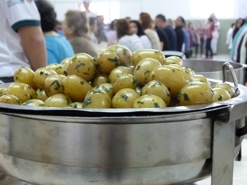 Bairro da Juventude recebeu 500 pessoas em Almoço das Carnes Brancas — foto 2