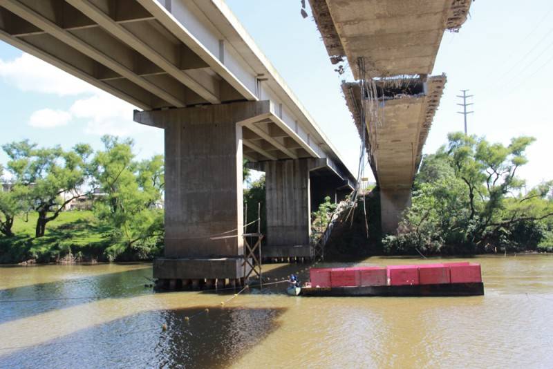 Demolição da ponte sobre o Rio Tubarão avança — foto 1