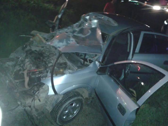 Colisão traseira deixa duas pessoas em estado grave na BR-101 — foto 4