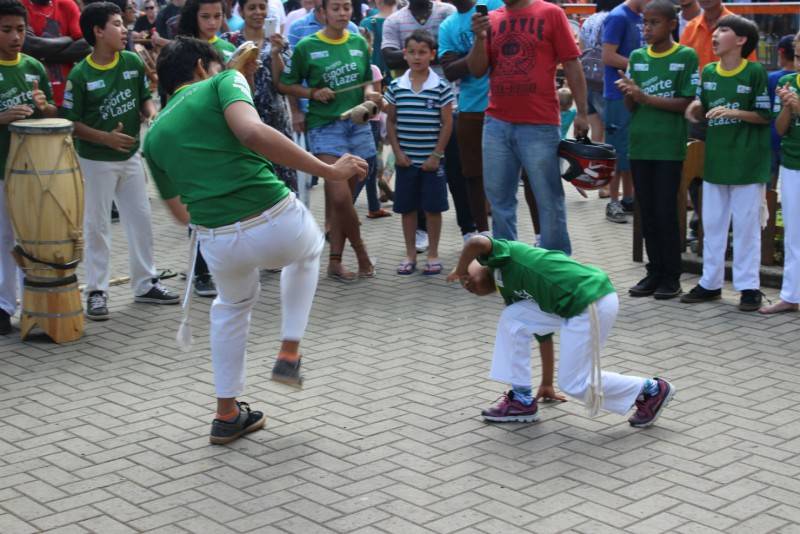 Recreação e solidariedade na Nereu Ramos com o Bairro da Juventude — foto 1