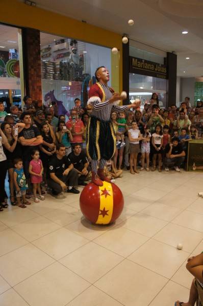 Magia na chegada do Papai Noel no Farol Shopping — foto 1