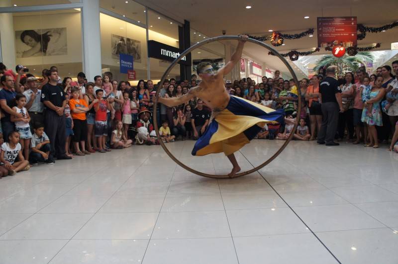 Magia na chegada do Papai Noel no Farol Shopping — foto 2