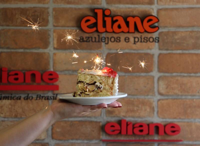 Empresa Eliane comemora 55 anos com bolo de 160 kg — foto 4