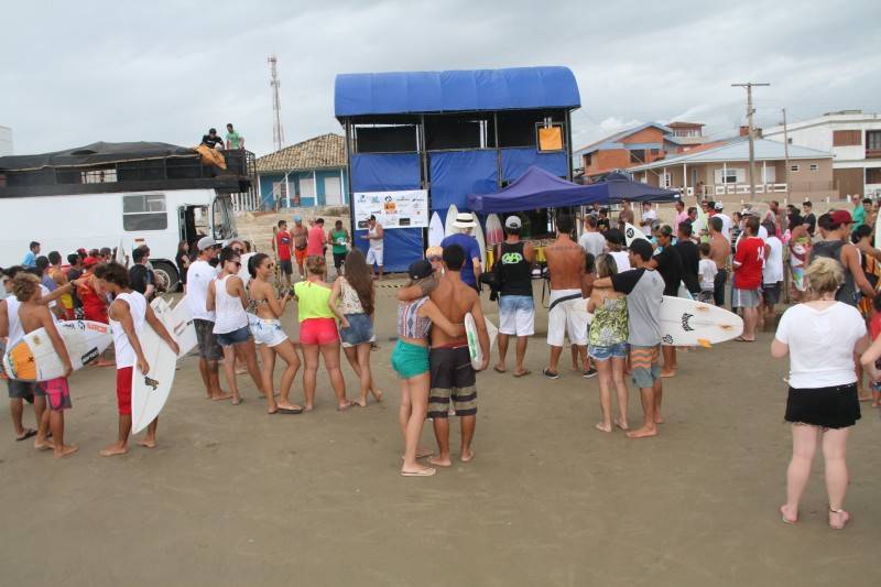 Campeonato Nascente Astralina Marbon de Surf Amador é sucesso em Arroio do Silva — foto 1