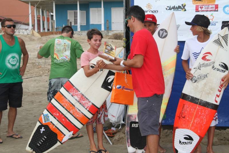 Campeonato Nascente Astralina Marbon de Surf Amador é sucesso em Arroio do Silva — foto 2