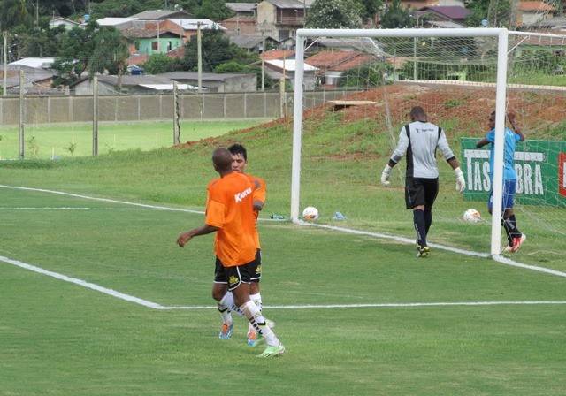 No primeiro teste da temporada 2015, Tigre empata com o Cruzeiro (RS) — foto 2