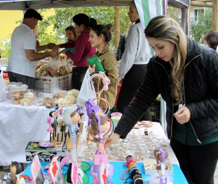 Feira da Economia Solidária da Unesc traz novidades para 2015 — foto 2