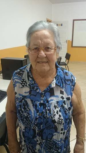 Exemplo: aos 80 anos, moradora de Içara retorna à sala de aula — foto 1