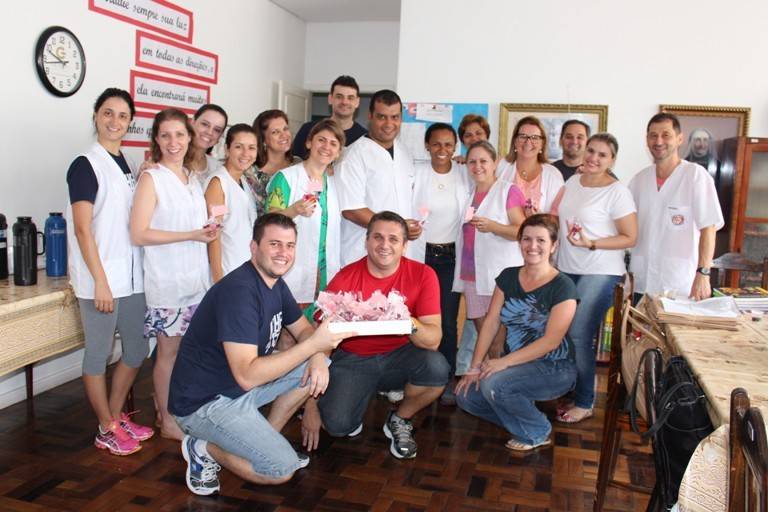 Alunos e professores do colégio Michel fazem homenagem às mulheres — foto 1
