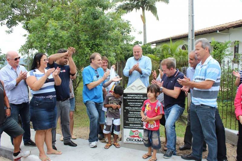 Moradores celebram a nova Rua Nereu Alfredo Villain — foto 1