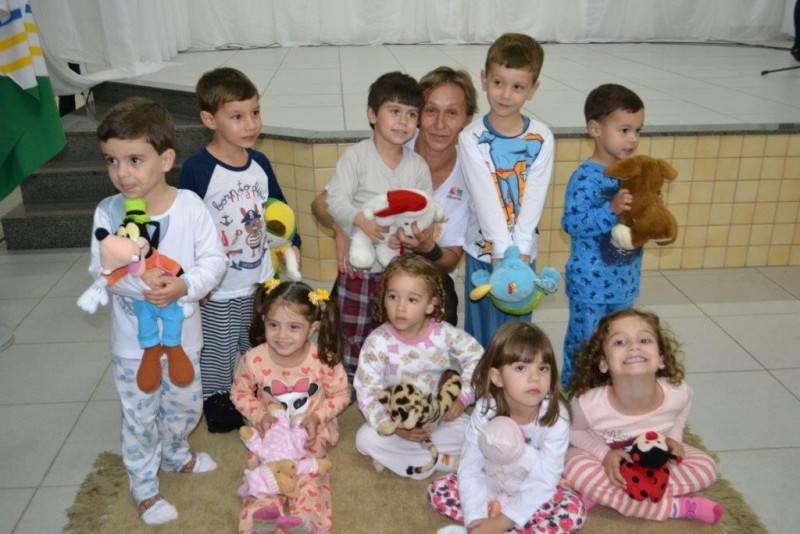 Mais de 4 mil pessoas visitaram Feira do Livro de Cocal do Sul — foto 1