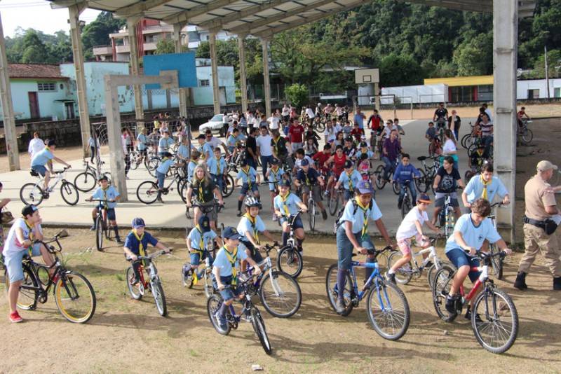 Primeiro Pedalaço da Saúde reune mais de 100 pessoas em Lauro Müller — foto 4