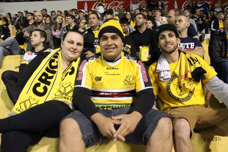 Número de torcedores no Majestoso é duas vezes maior em relação ao último jogo — foto 1