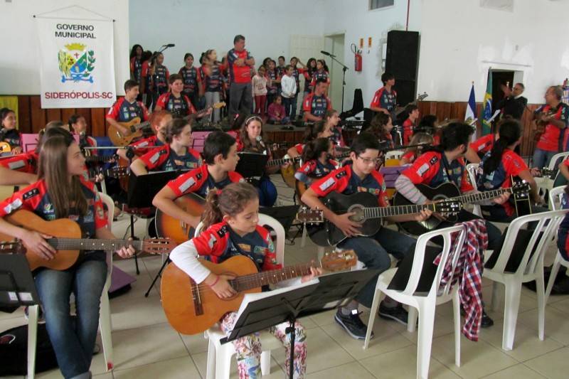 Cultura ganha destaque na 2ª Feira do Livro de Siderópolis — foto 3