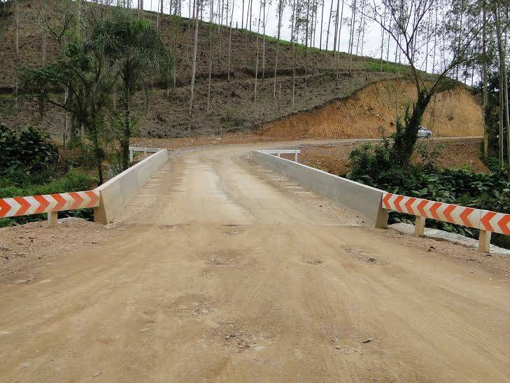 Ponte de concreto será inaugurada em Orleans nesta sexta-feira — foto 1