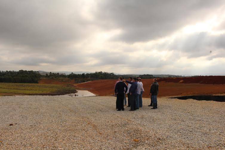Técnicos estudam reabertura de estrada entre bairros de Forquilhinha — foto 3