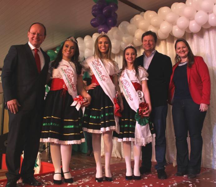 Corte da Festa Dei Nonni de Içara é eleita — foto 1