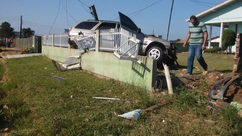 Jovem tem traumatismo craniano após acidente em Jaguaruna — foto 1
