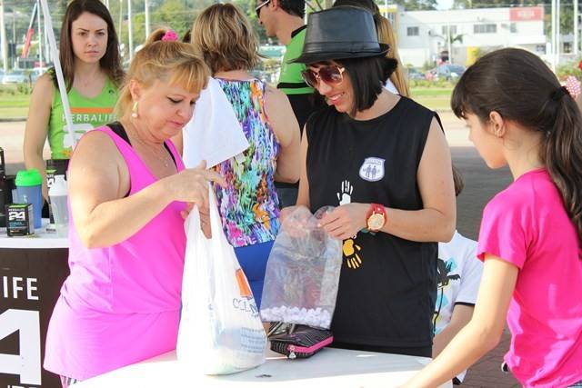 Zumba promovida pela Mult reúne centenas de participantes — foto 2