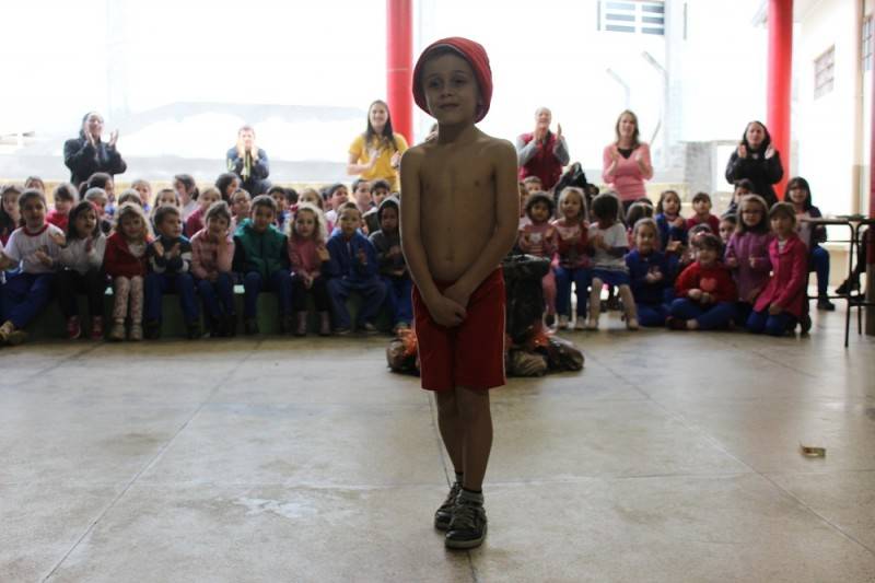 Alunos finalizam projeto de folclore na escola Caetano Ronchi — foto 3