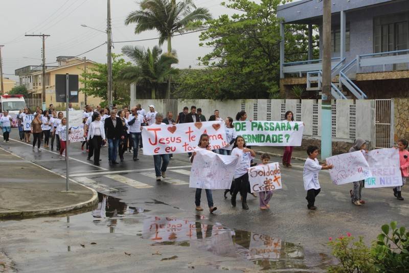 Marcha para Jesus reúne fiéis no Balneário Rincão — foto 2