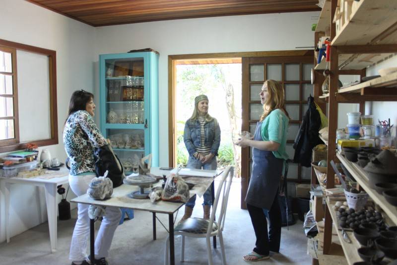Estudantes visitam artistas para Rota de Ateliês Abertos — foto 2