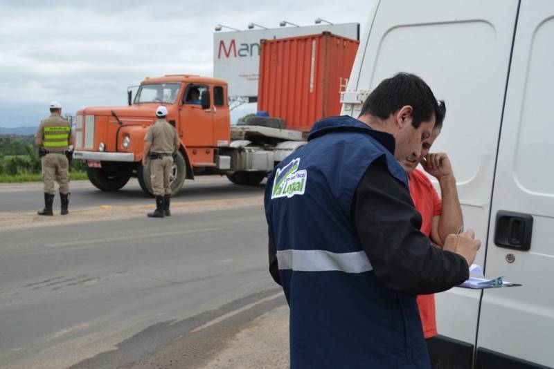 Programa Com Nota Fiscal Vai Legal realiza novas blitzes em Cocal do Sul e Içara — foto 2