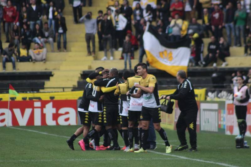 Na estreia de Roberto Cavalo, Tigre reencontra a vitória — foto 1